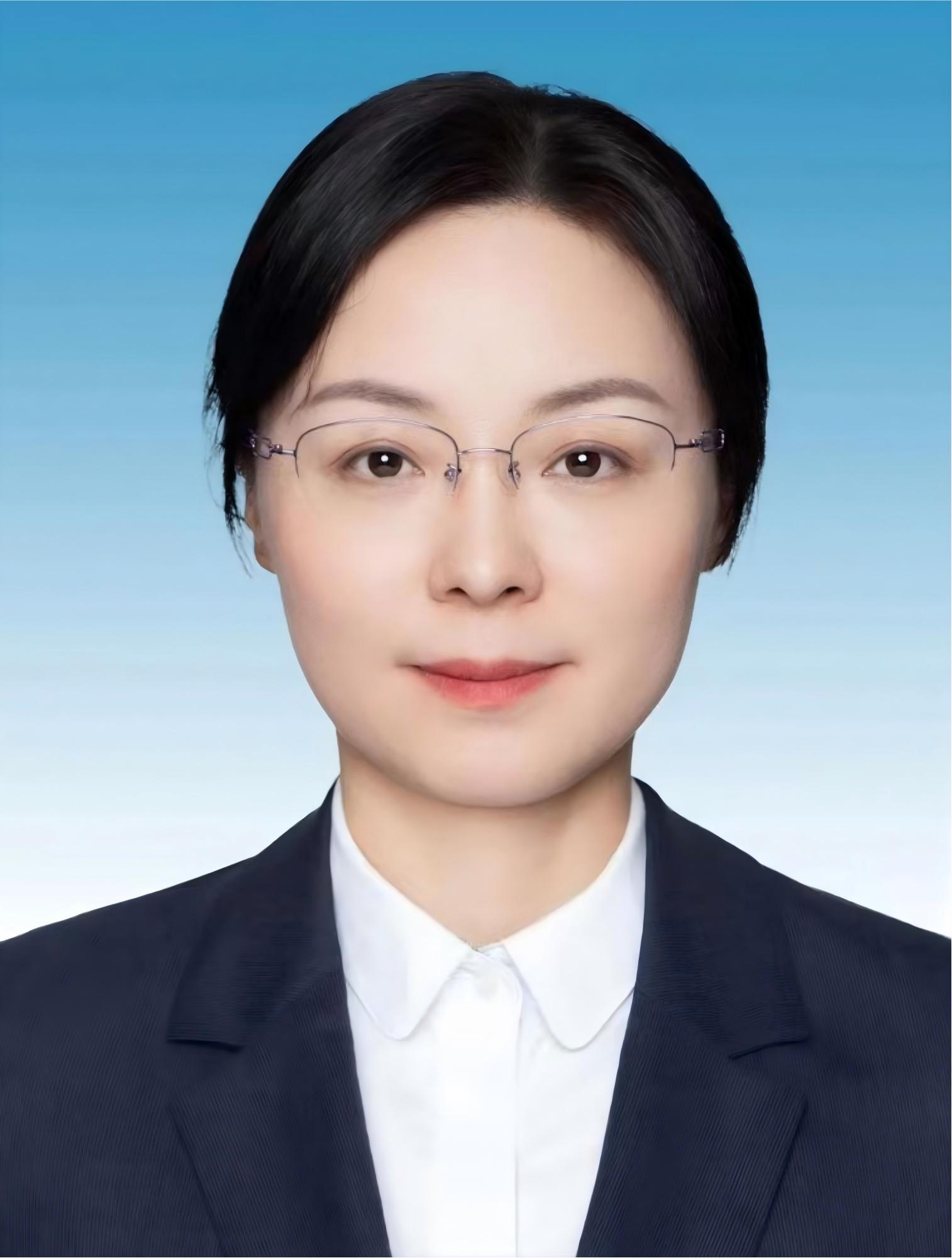李媛
