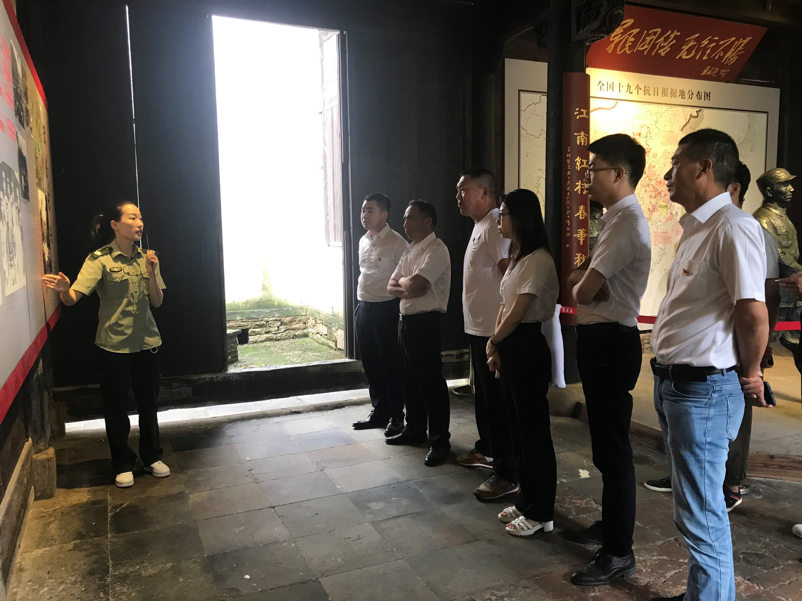 參觀學習.jpg