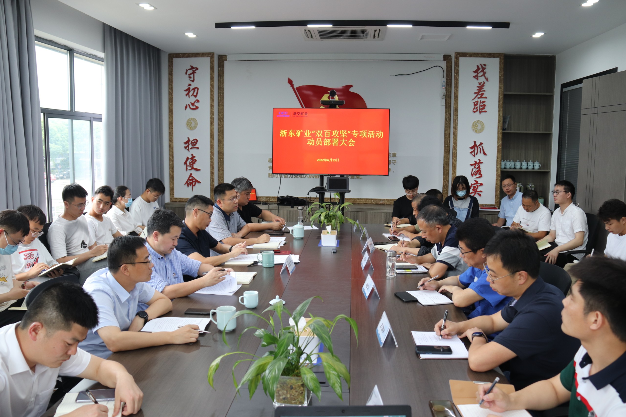 a3cdb8dfa210cb4849bcfa91848bd72b.jpg