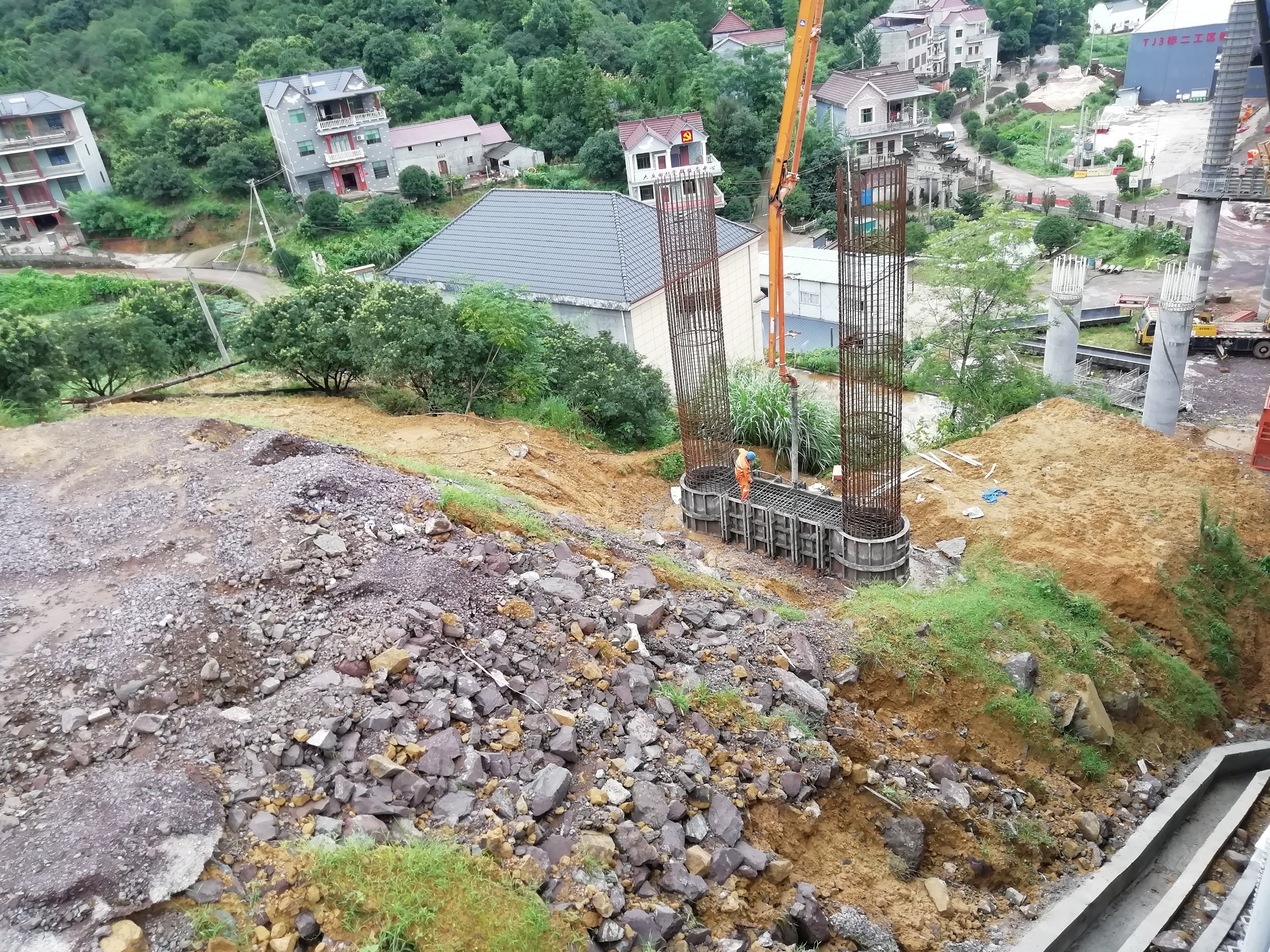 地系梁澆筑.jpg