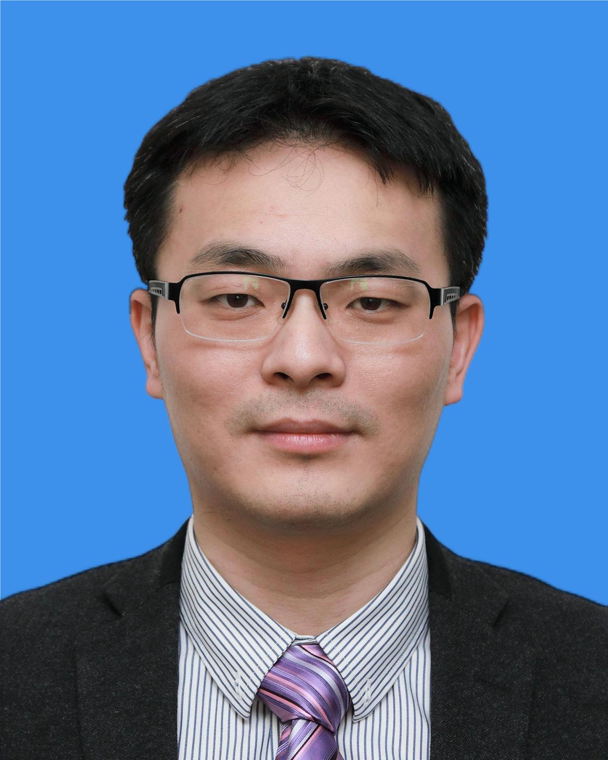 王俊